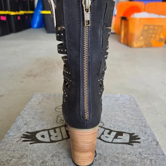 Stunning *Brand New* Freebird by Steven Lotus Sandal, Size 10 - Picture 4 of 8